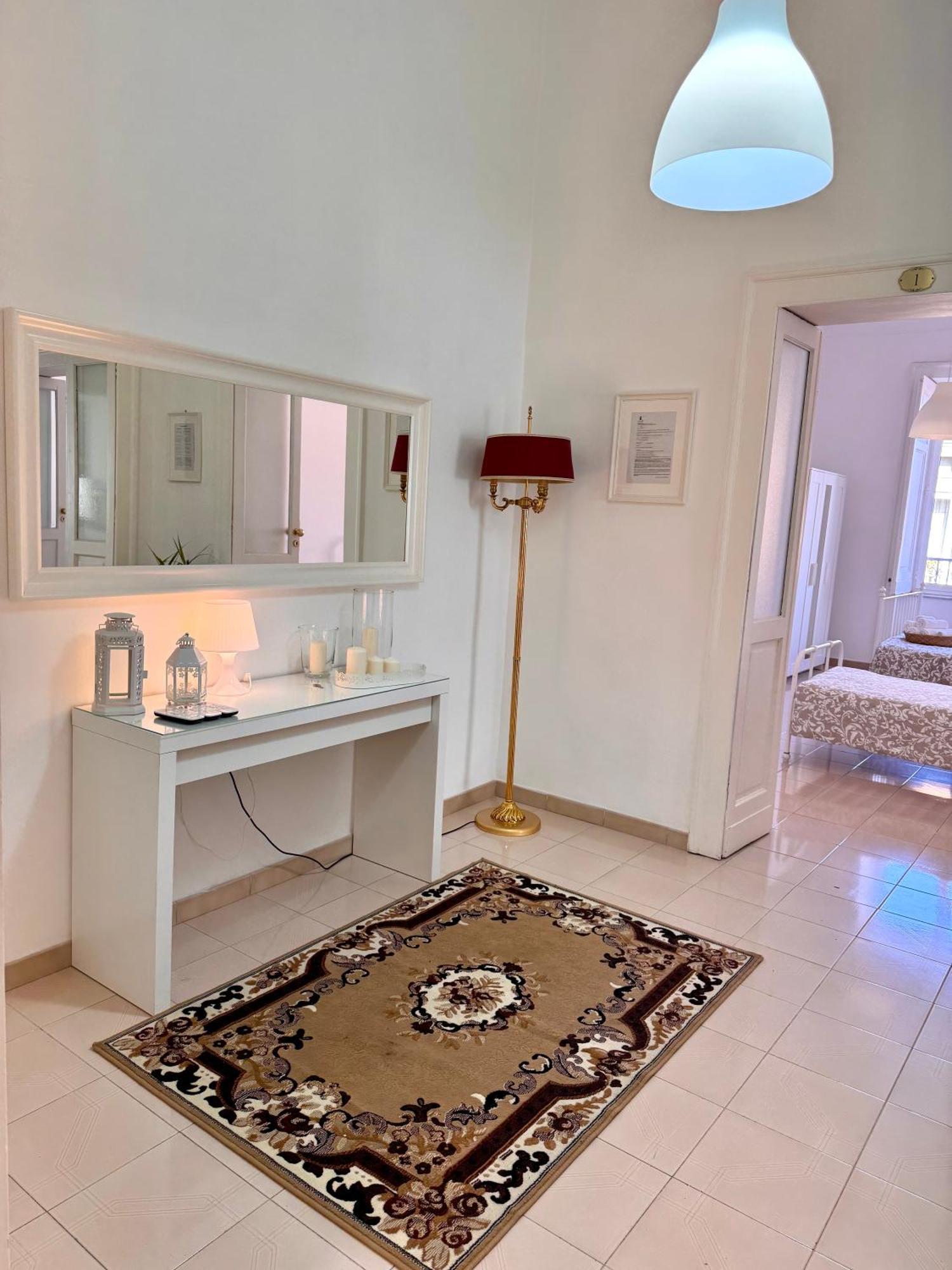 Galasso Apartments Неаполь Экстерьер фото